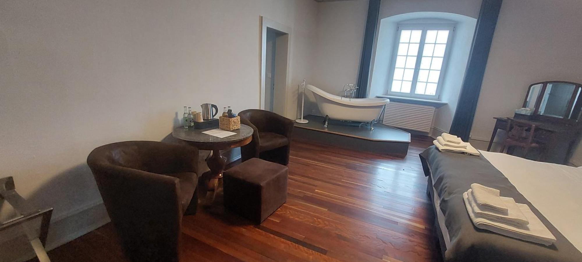 Auberge De Bellelay Restaurant Chez Aron Balde Dış mekan fotoğraf