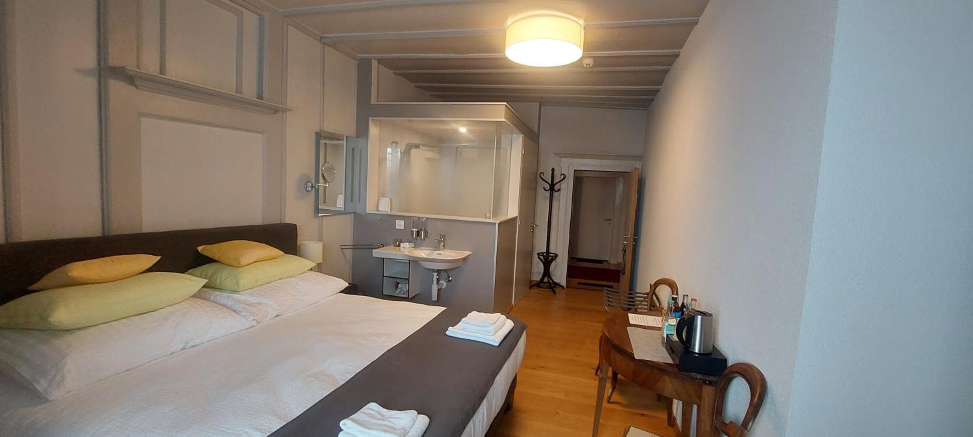 Auberge De Bellelay Restaurant Chez Aron Balde Dış mekan fotoğraf